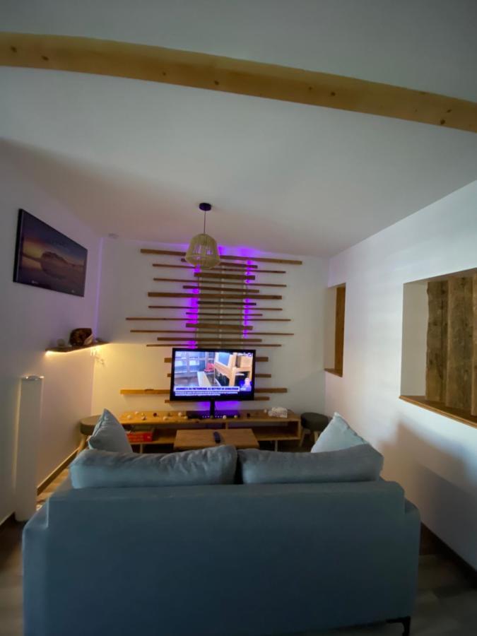 Au Coeur Du Senechal Apartment Маркиз Екстериор снимка